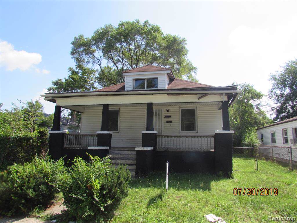 20224 Washburn Street - Photo 1