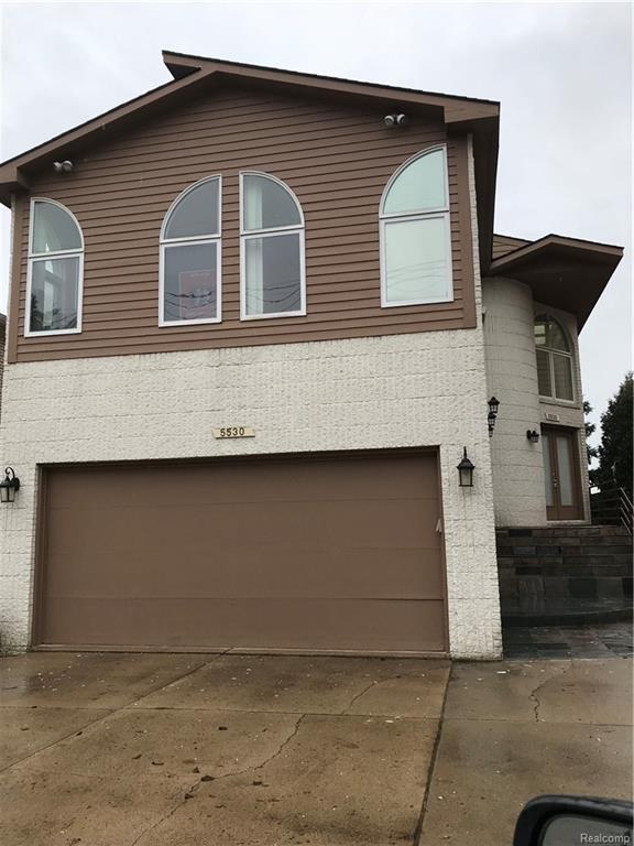 5530 Putnam Drive - Photo 1