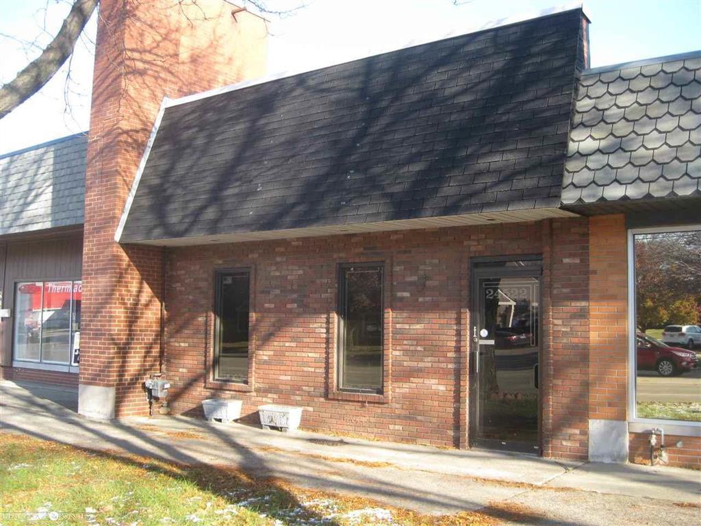 24522 Harper - Photo 1