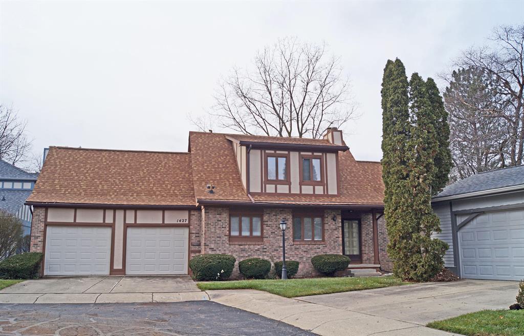 1427 Coventry Close - Photo 1