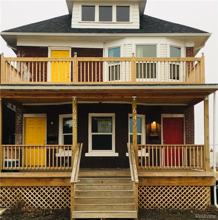 647 Bethune Street - Photo 1