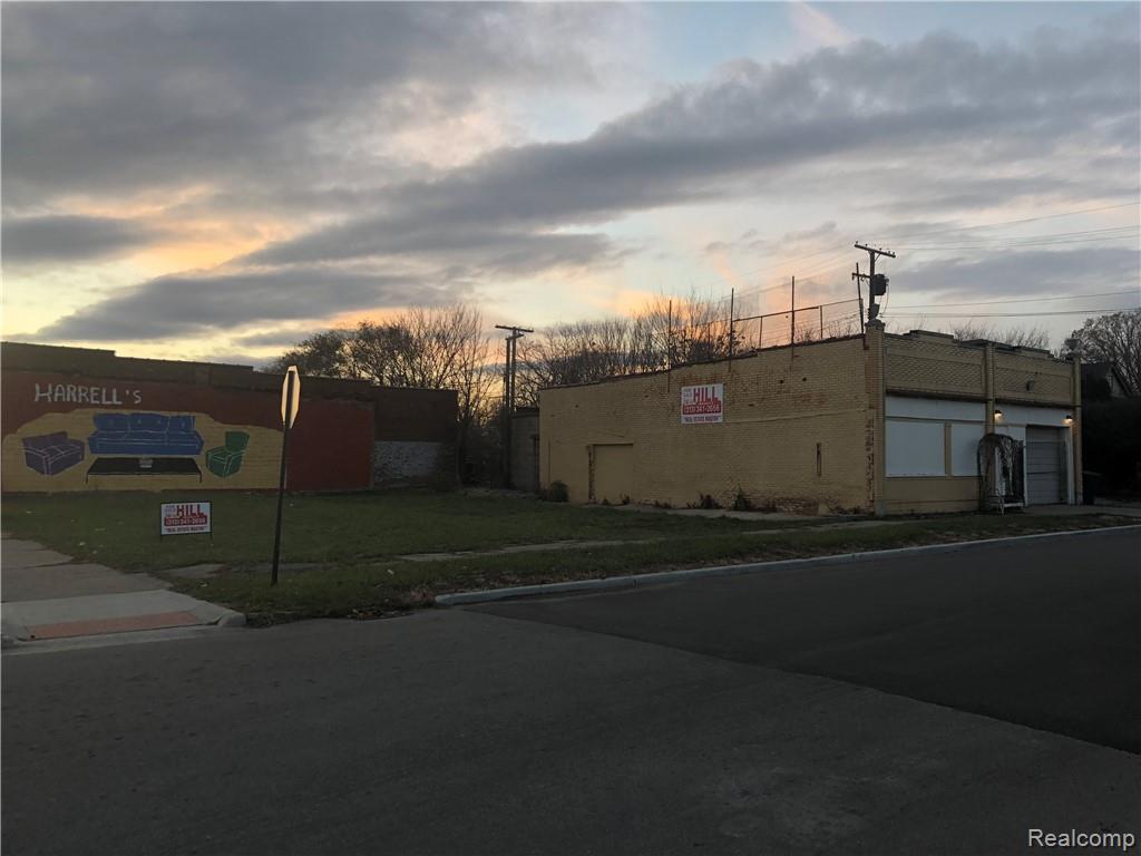 15047 E. Warren - Photo 1