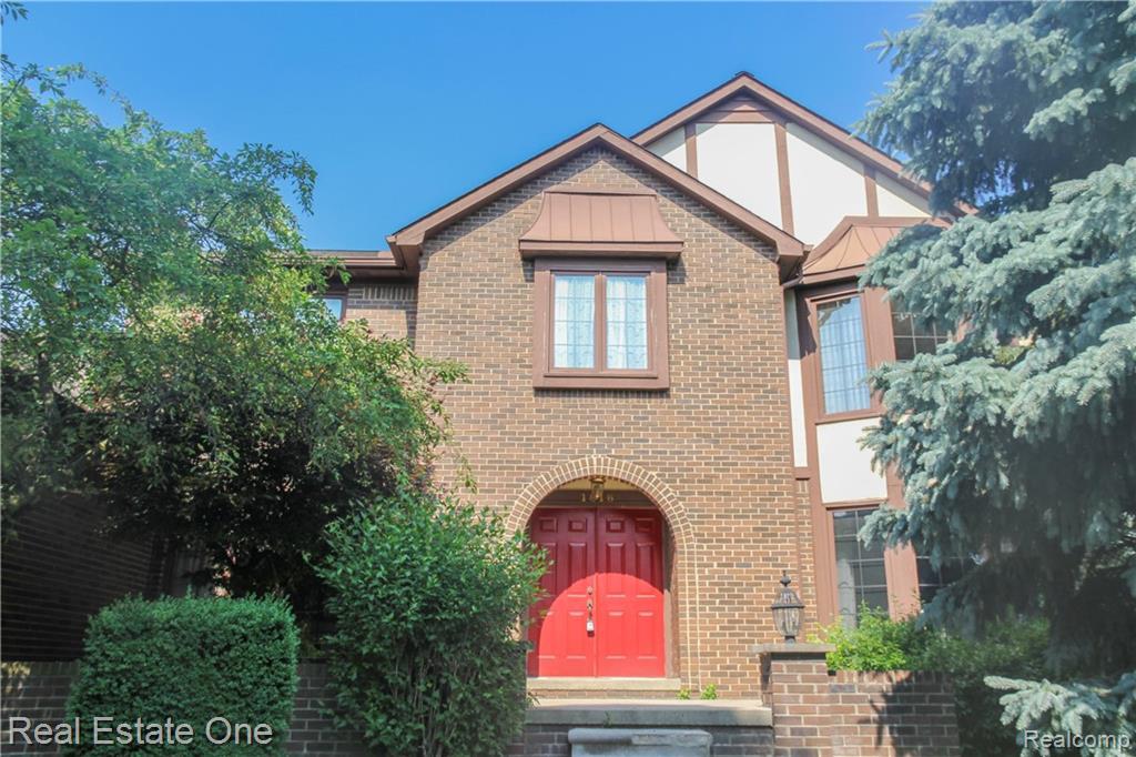 1818 White Water Drive - Photo 1