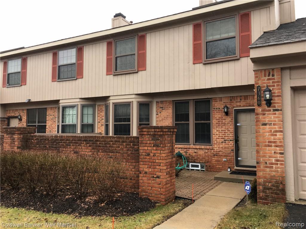 7360 Meadowridge Drive - Photo 1