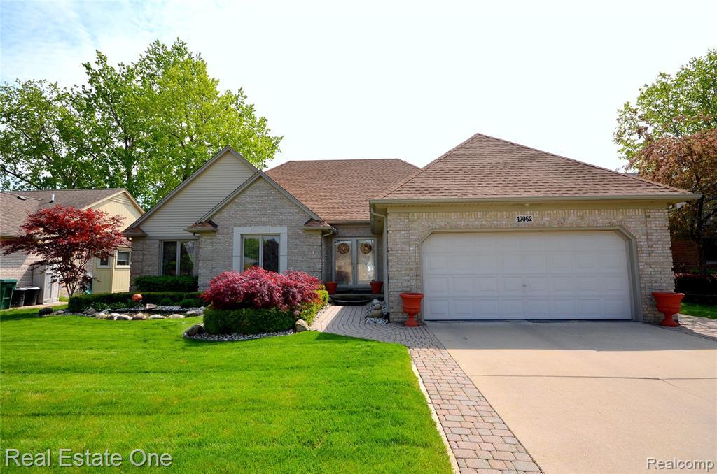 47062 Stony Brook Dr - Photo 1
