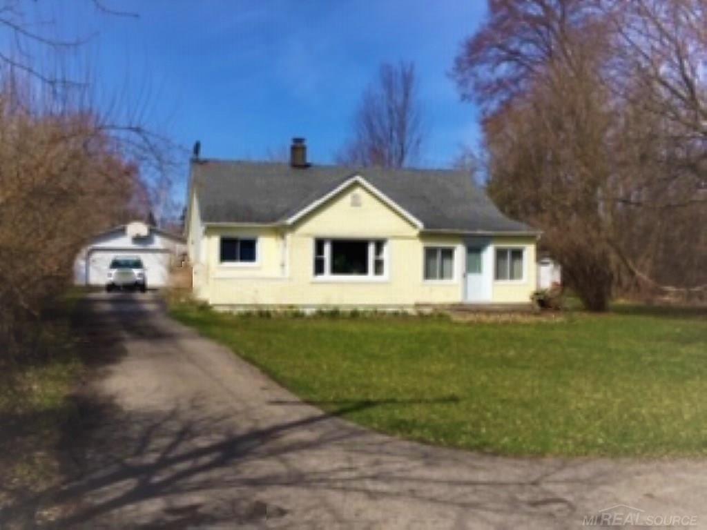 5910 Lakeshore - Photo 1