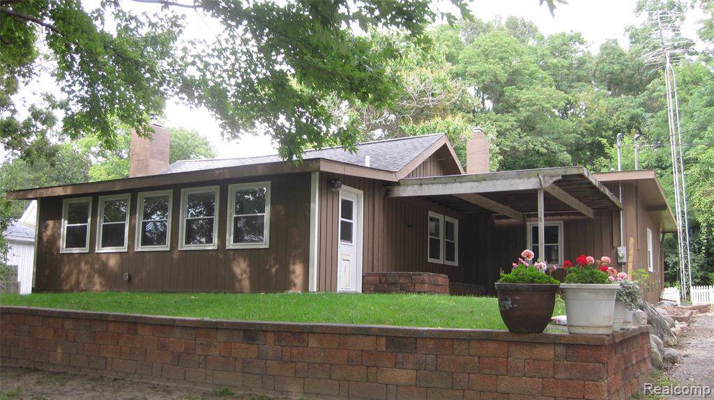 537 Oakdale Dr - Photo 1