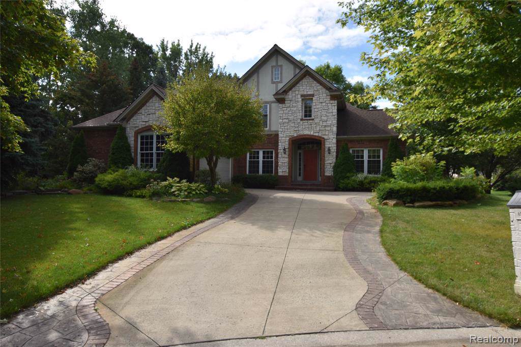4007 Pine Ridge Court - Photo 1