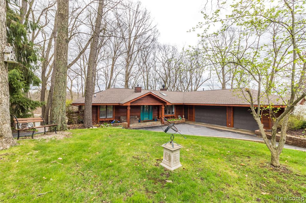 7056 Ledgewood Drive - Photo 1