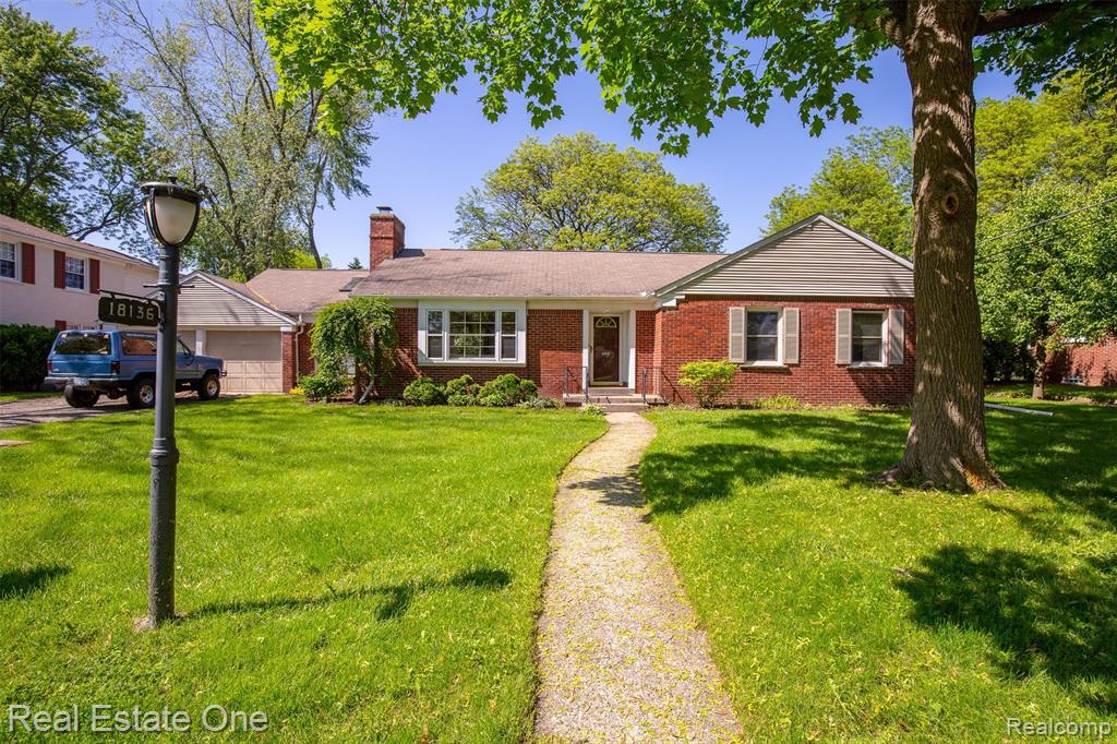 18136 Dunblaine Avenue - Photo 1