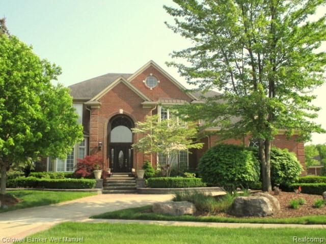 667 Majestic Drive - Photo 1