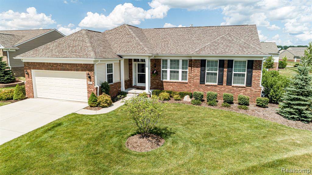 6213 Shadow Creek Lane - Photo 1