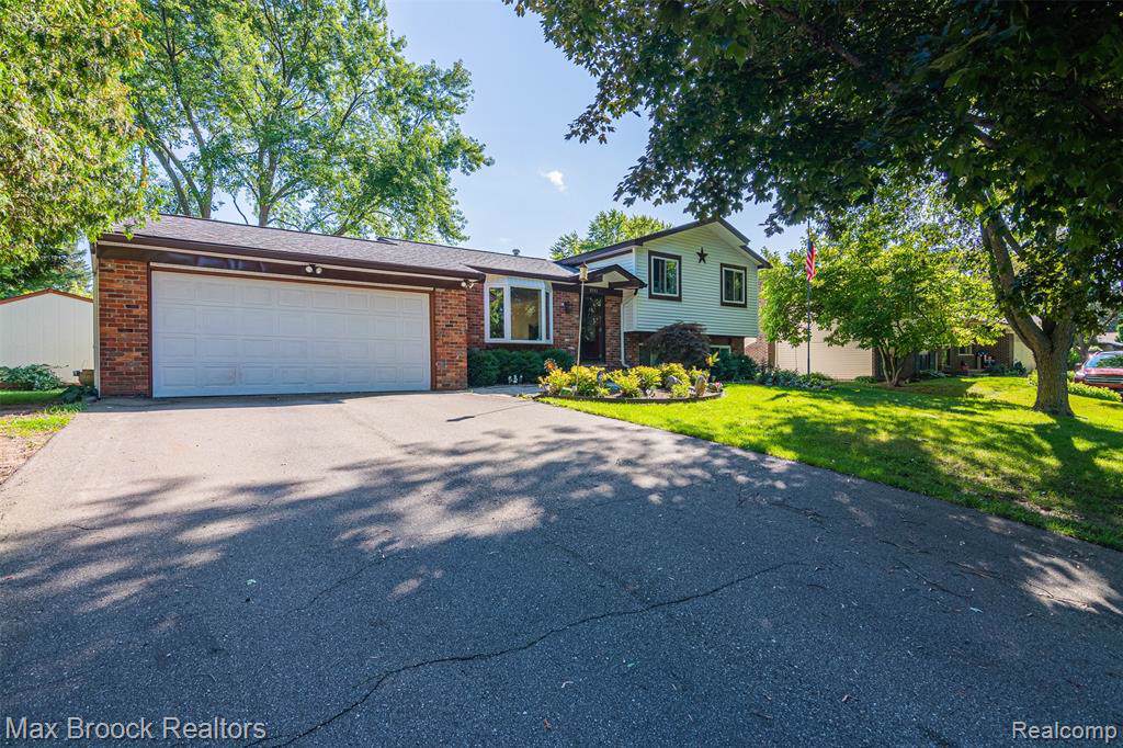 3551 Saginaw Trail - Photo 1