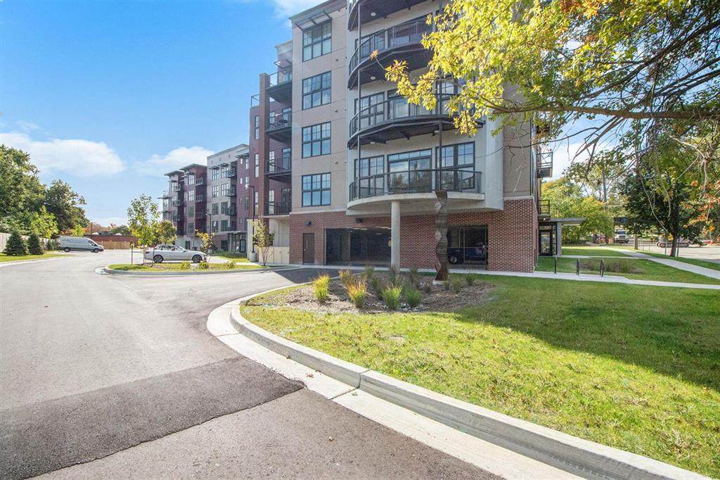 218 Kingsley - Photo 1