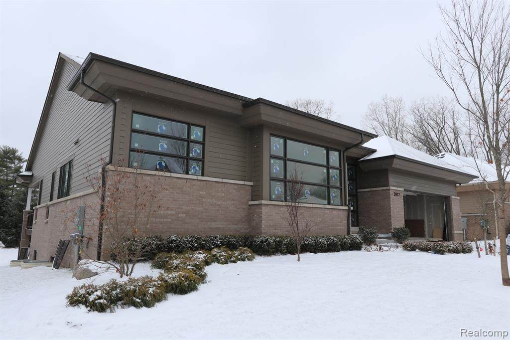 3917 Legacy Hills Drive - Photo 1
