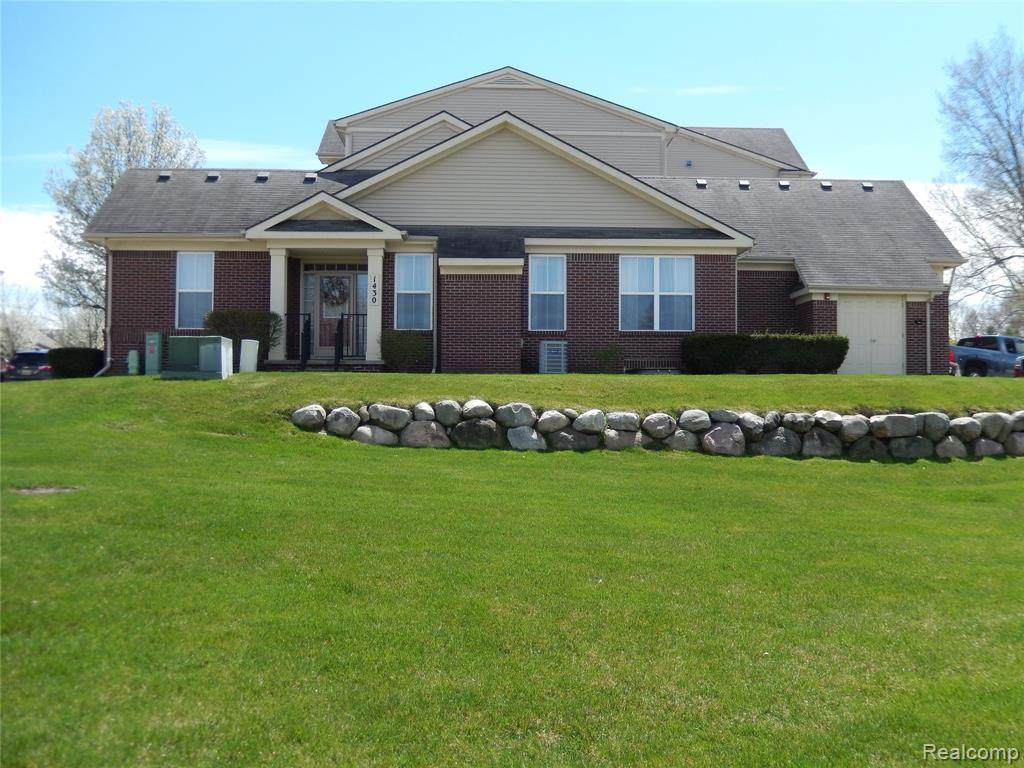 1430 Hillcrest - Photo 1 1430 Hillcrest - Photo 1