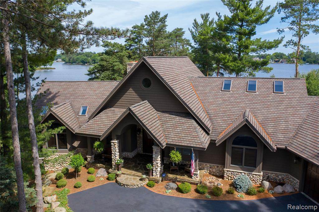3700 Woodland Drive - Photo 1
