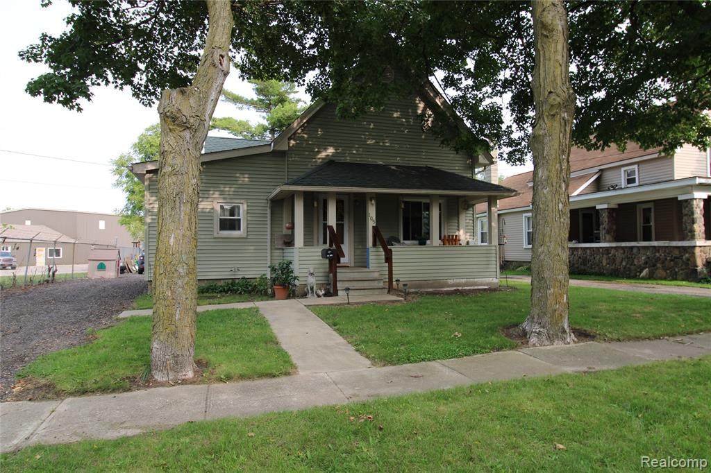 105 Lovejoy Street - Photo 1
