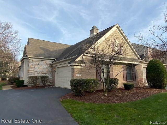 16822 Lochmoor Circle - Photo 1