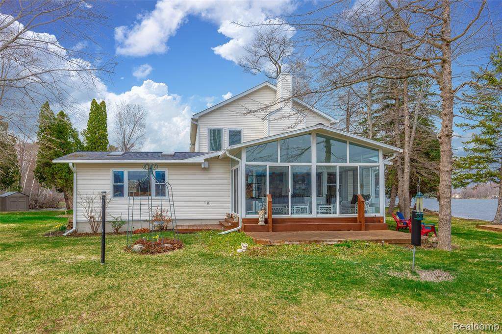 7784 Tipsico Lake Road - Photo 1