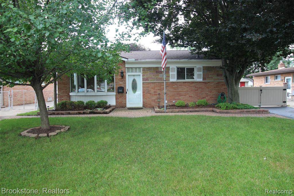 32871 Joy Road - Photo 1