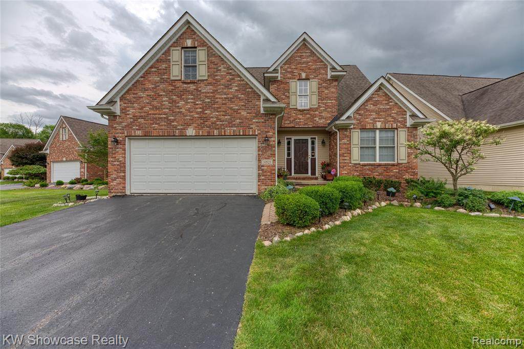 10525 Village Court - Photo 1