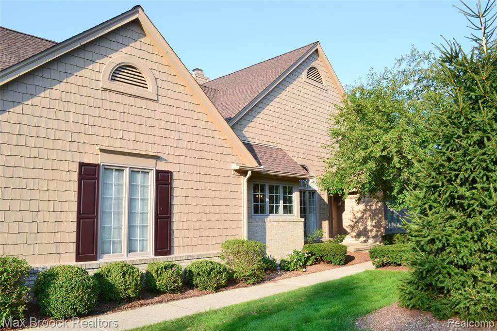 647 Windsor Run - Photo 1