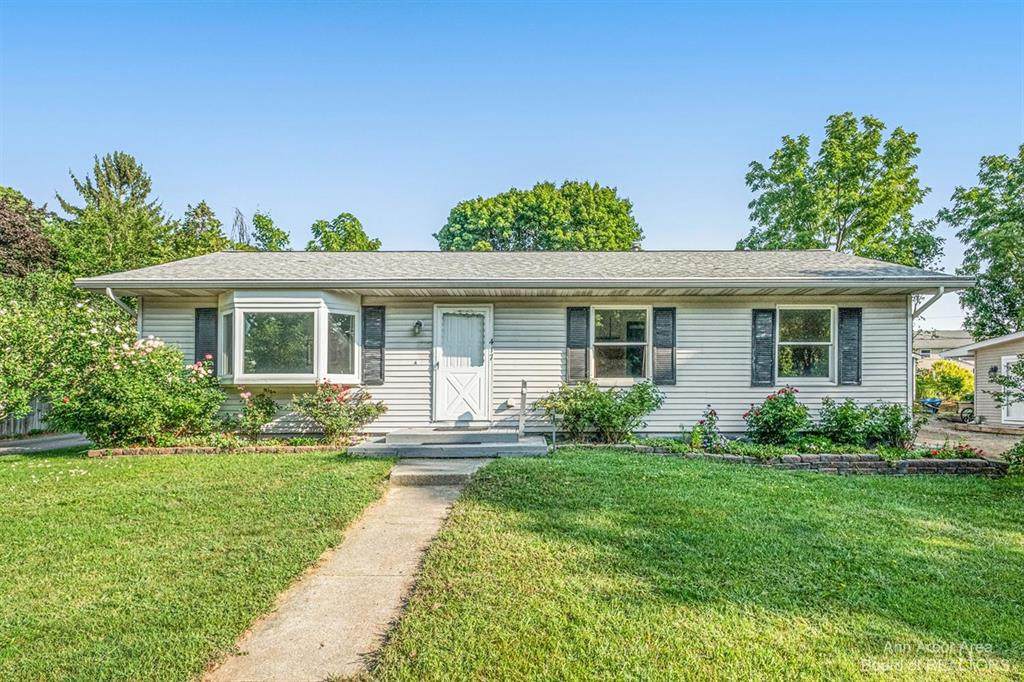 417 Railroad Street - Photo 1