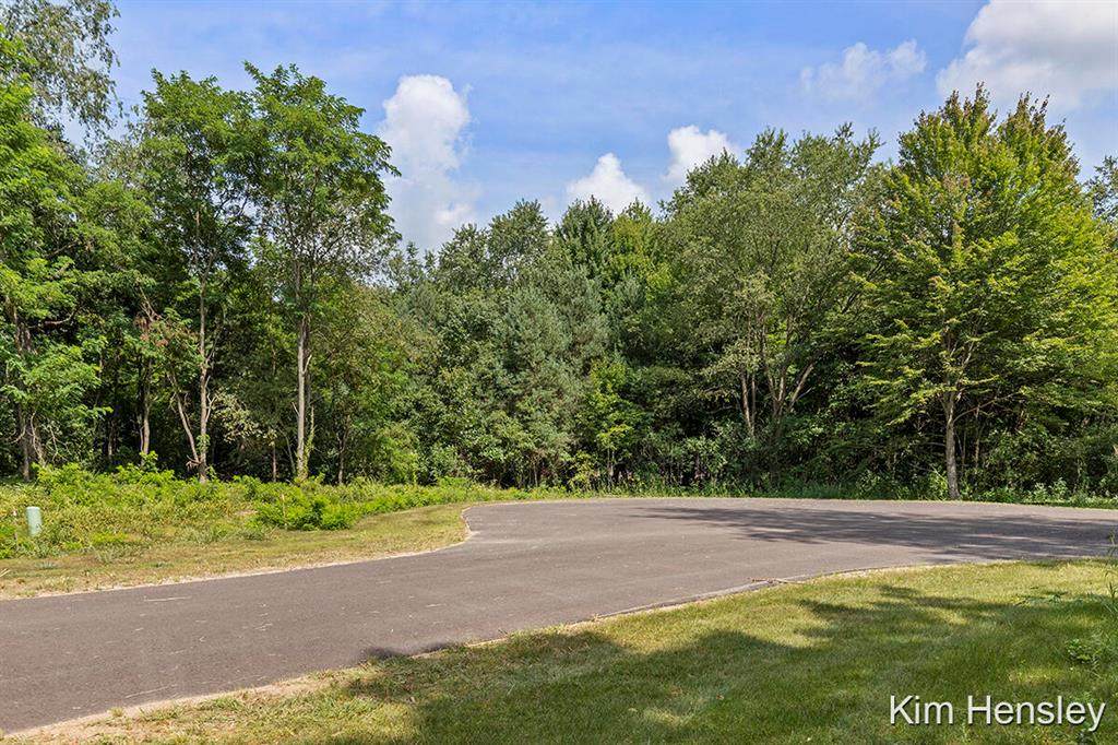 6577 Phoenix Court - Photo 1