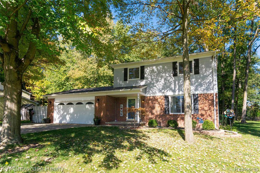 4428 Fenmore Avenue - Photo 1