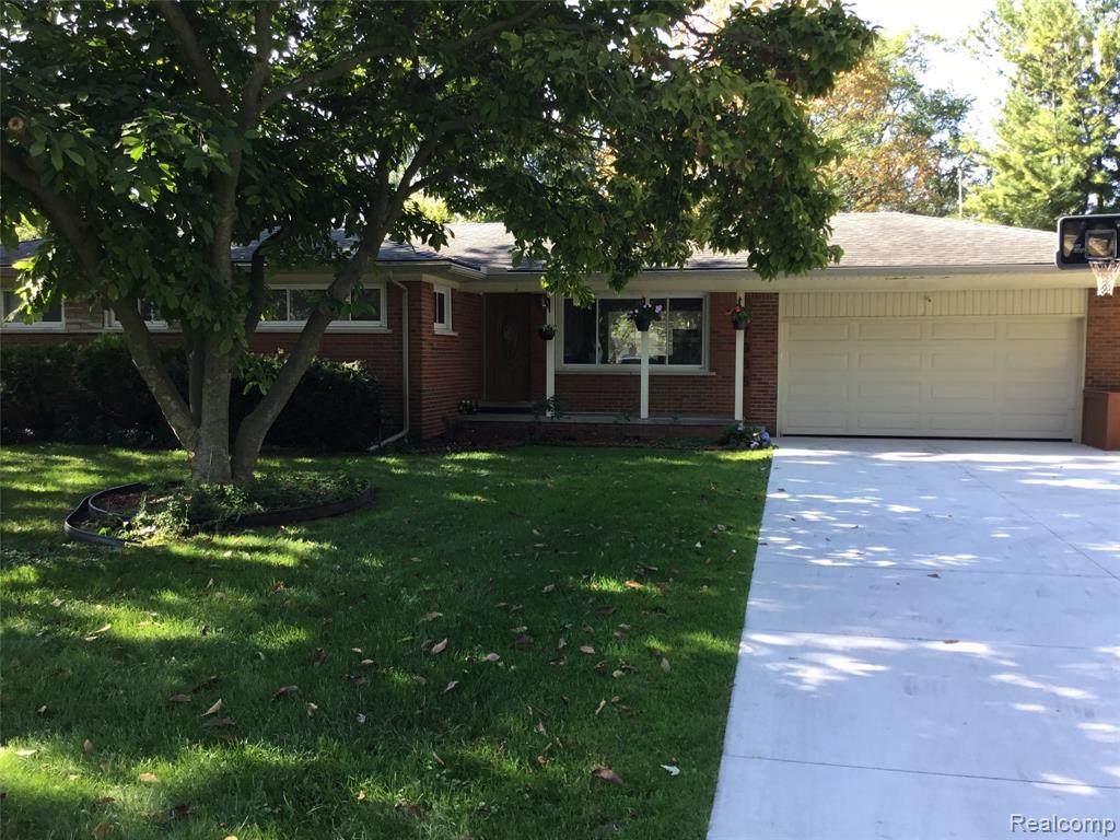 27935 Kendallwood Drive - Photo 1