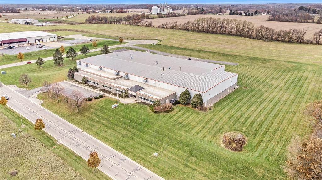 530 Industrial Parkway - Photo 1