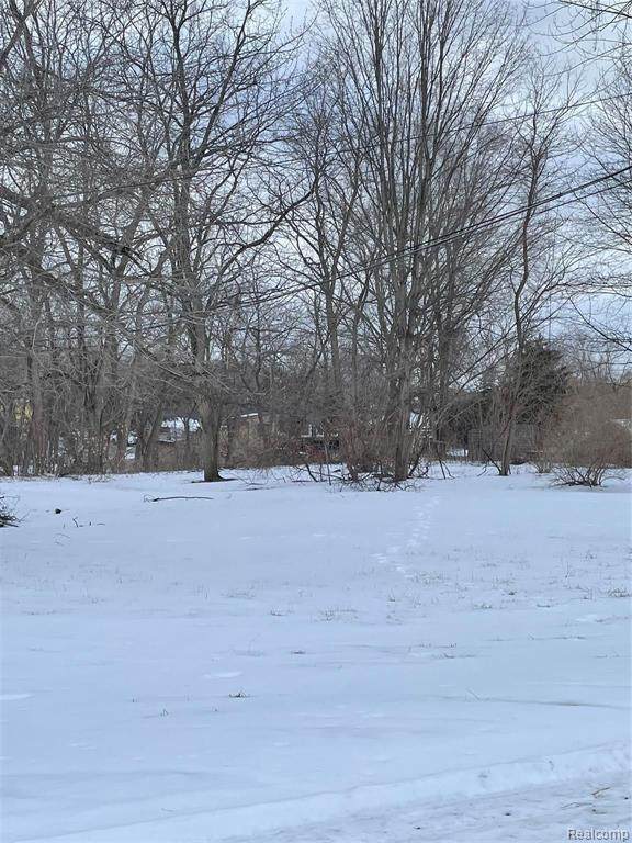 1469 Milmine St - Photo 1