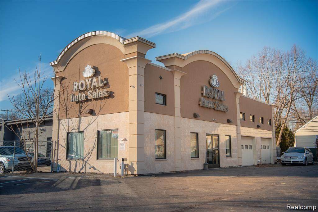 1123 11 Mile Road - Photo 1
