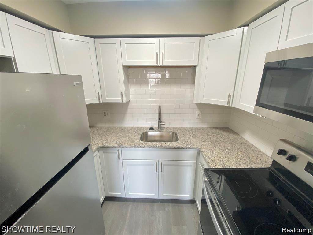 27094 Sandy Hill Ln Apt 28 - Photo 1