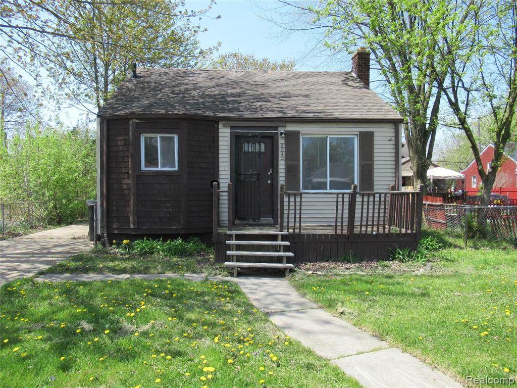 4845 University Pl - Photo 1
