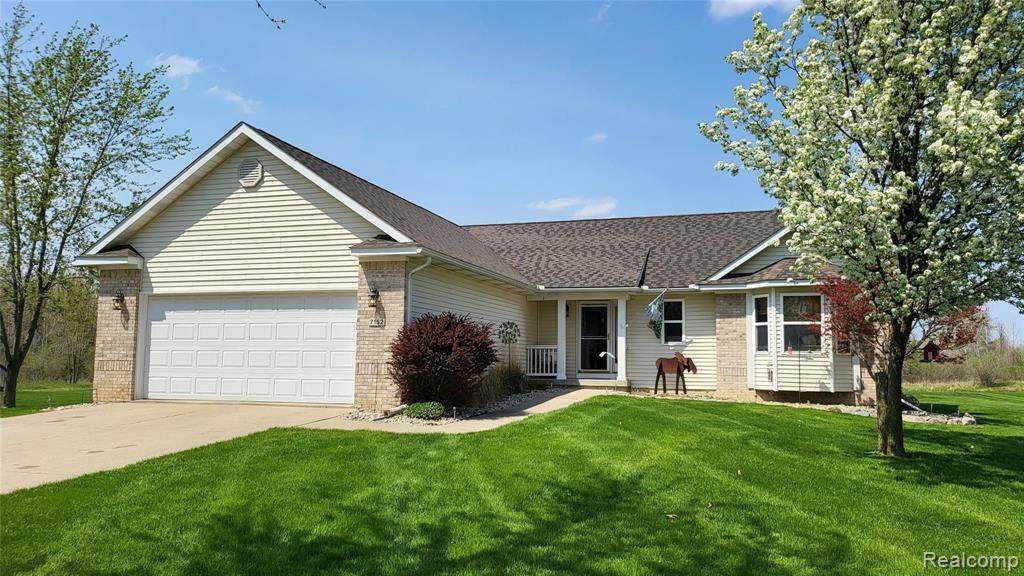 7152 Saratoga Drive - Photo 1