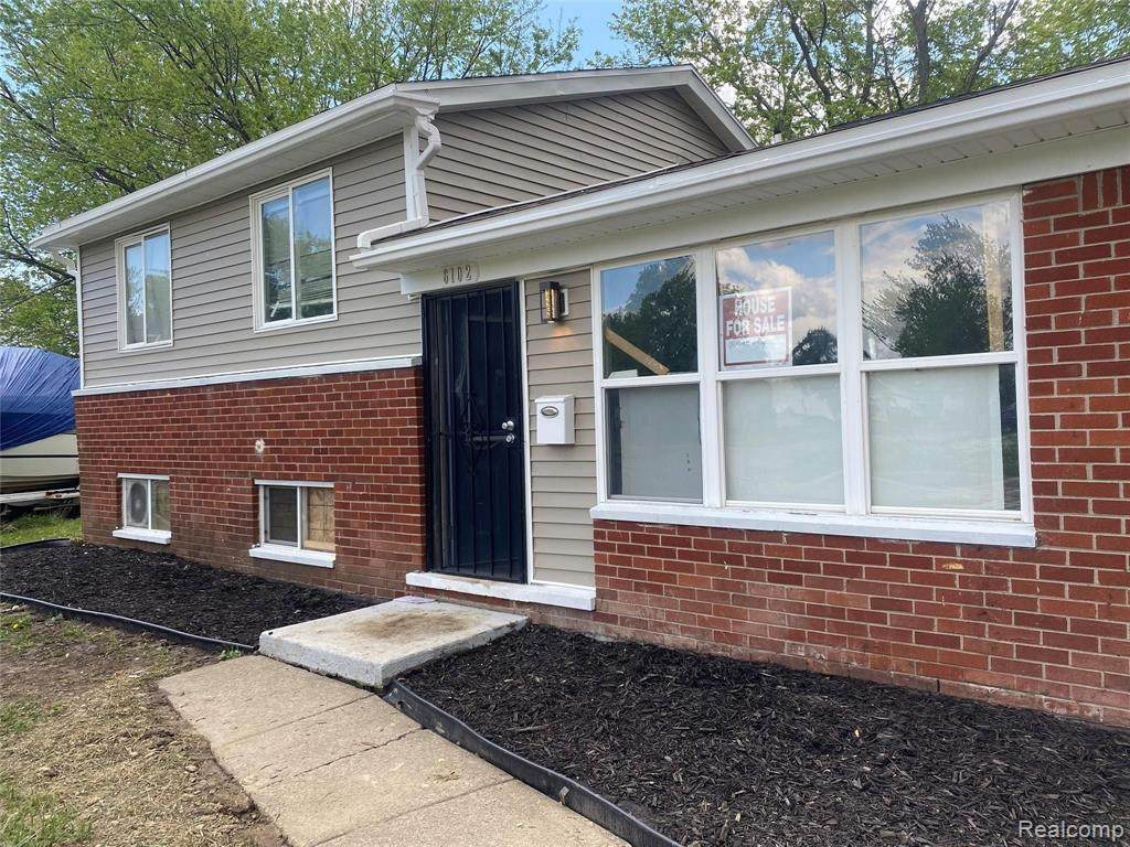 6102 O'toole Lane - Photo 1