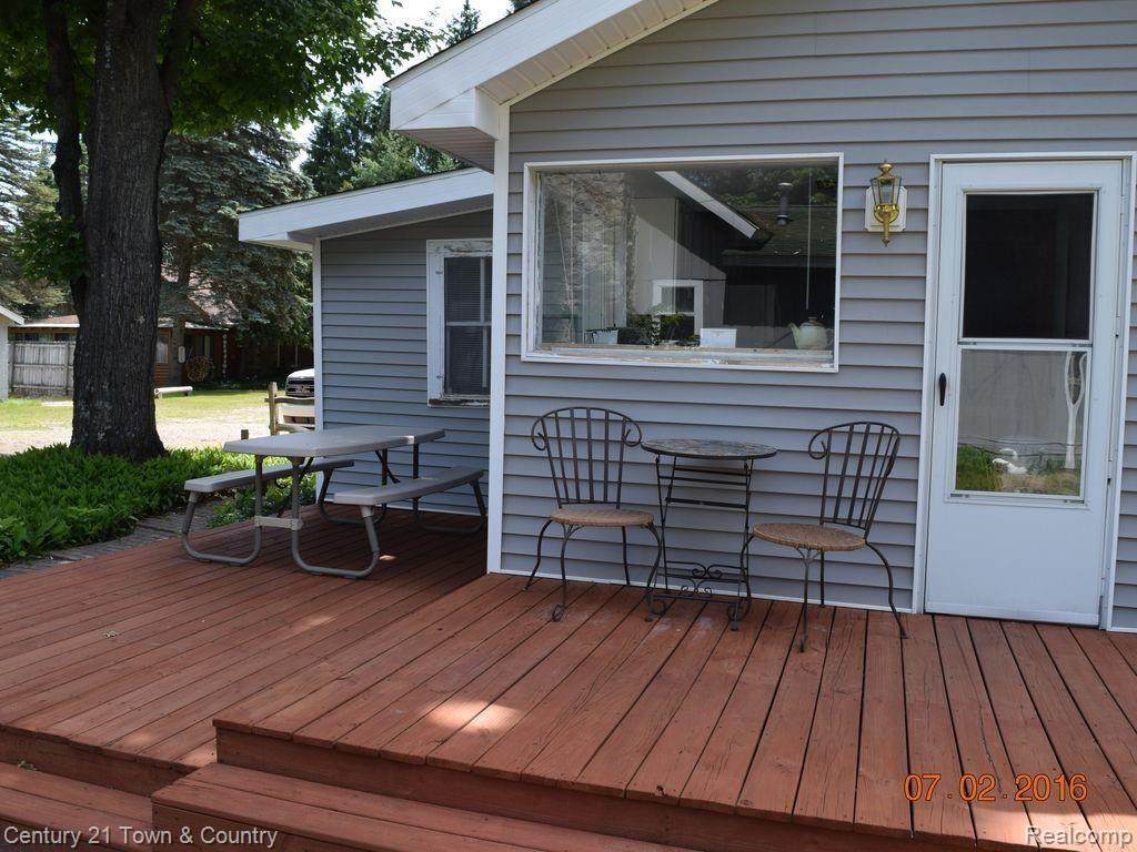 117 Eggleston Drive - Photo 1