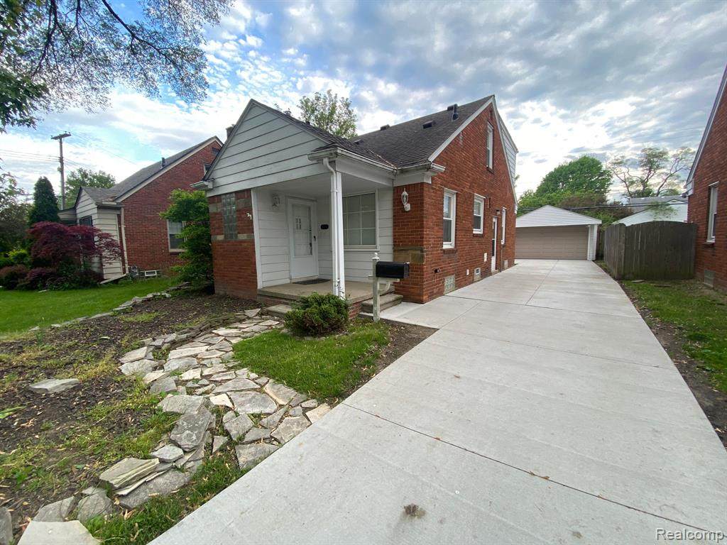 21752 Newcastle Road - Photo 1