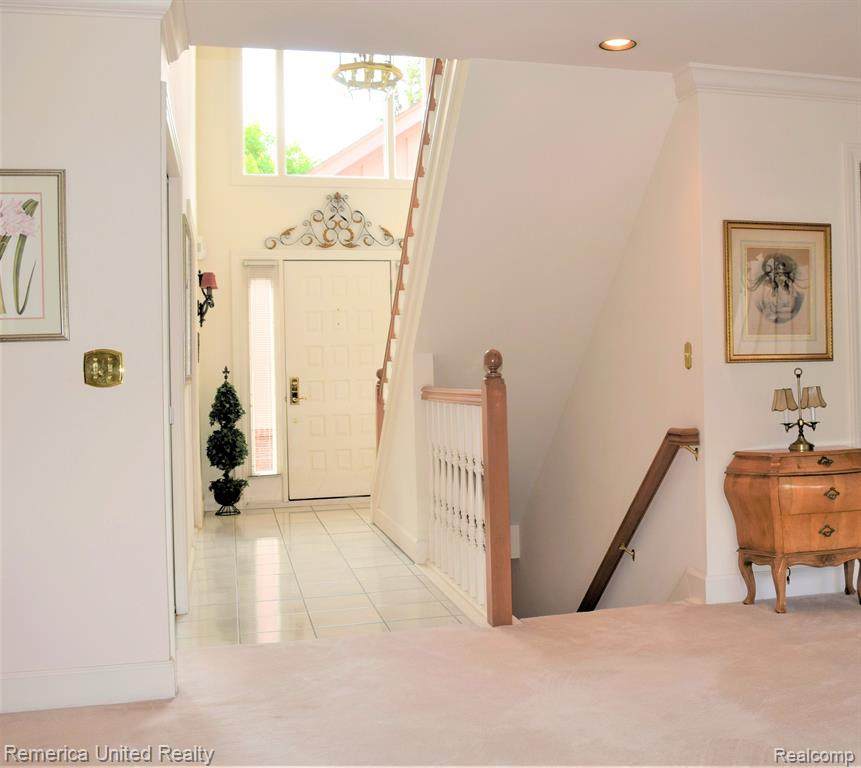 37634 Russett Drive - Photo 1