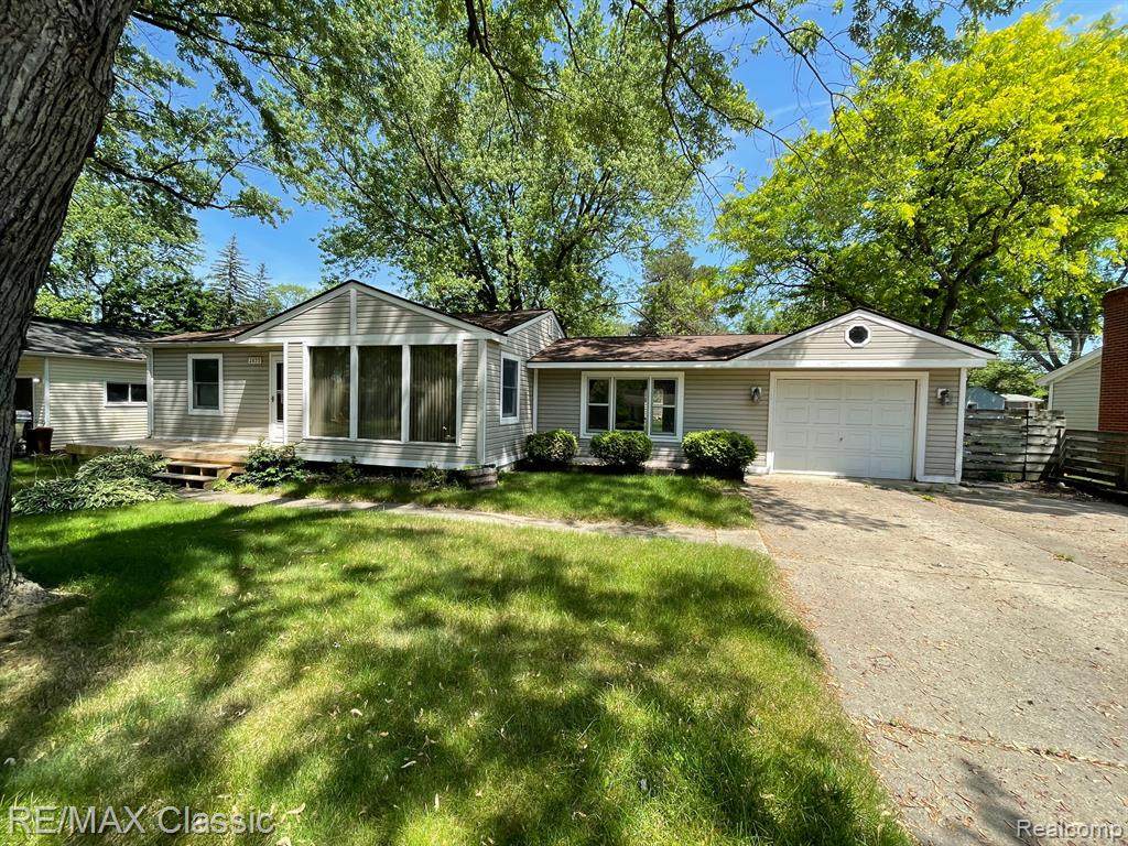 2835 Motorists Drive - Photo 1
