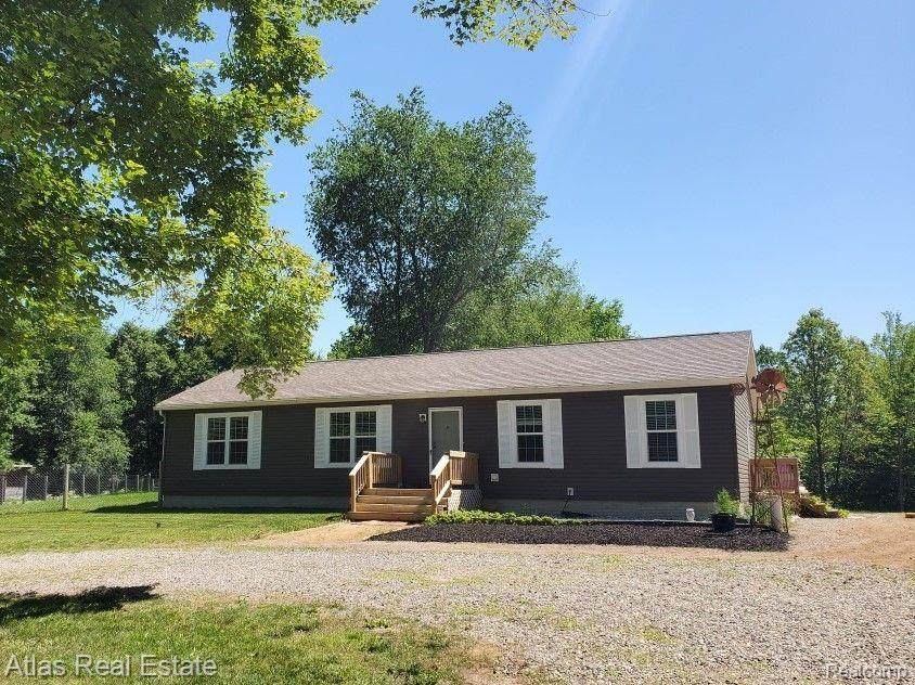 1460 Thayer - Photo 1
