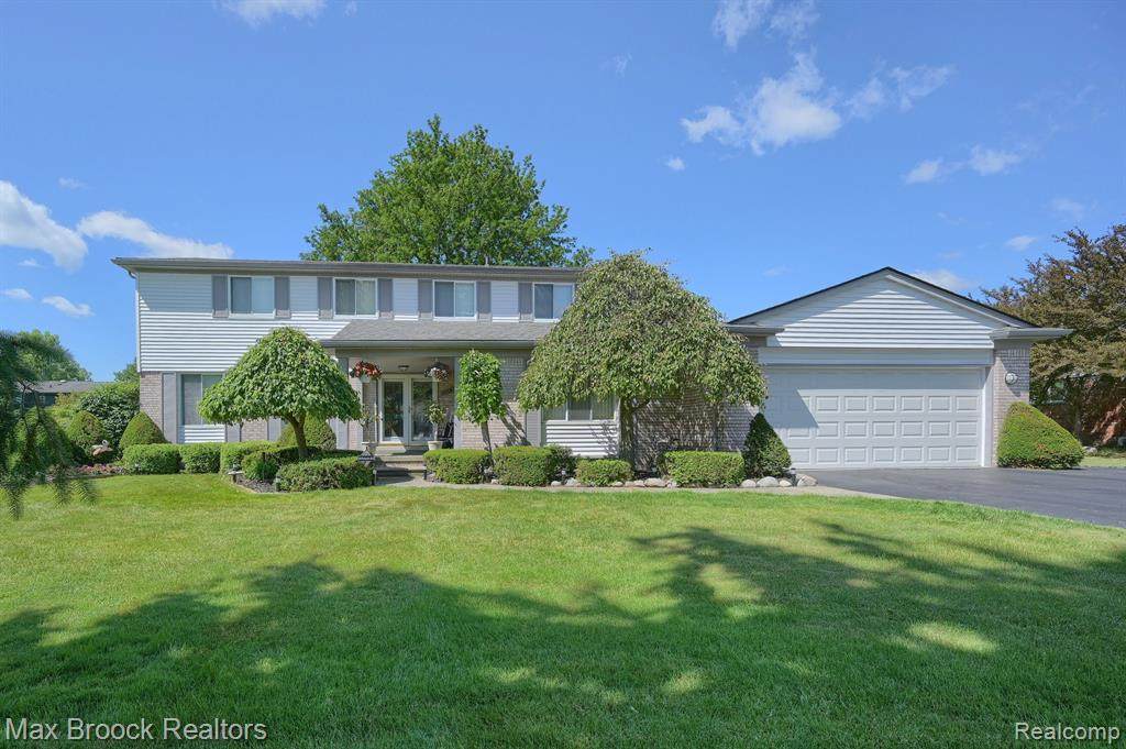 6114 Ledgeway Drive - Photo 1