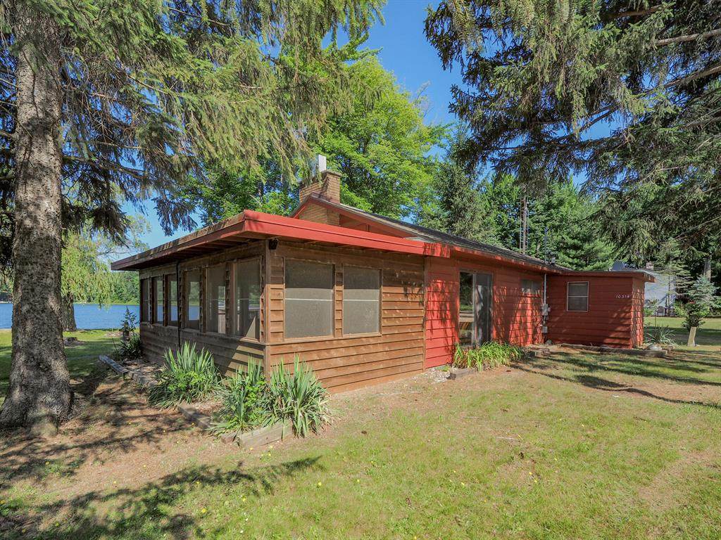 10314 Lakeview Drive - Photo 1