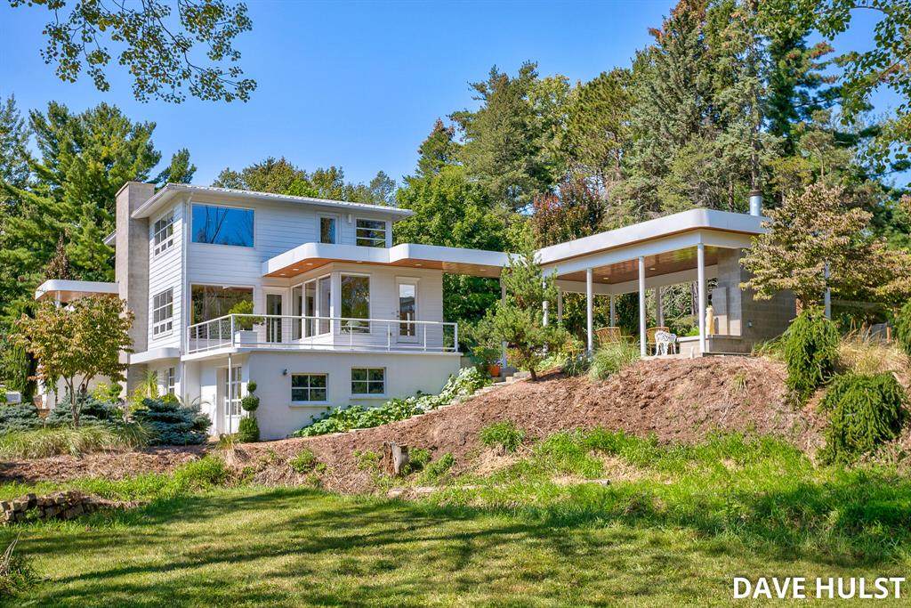 7035 114th Avenue - Photo 1
