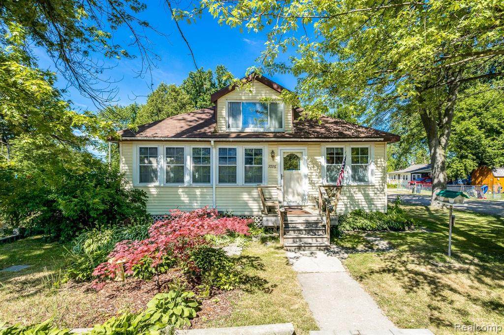 7076 Emerson Road - Photo 1