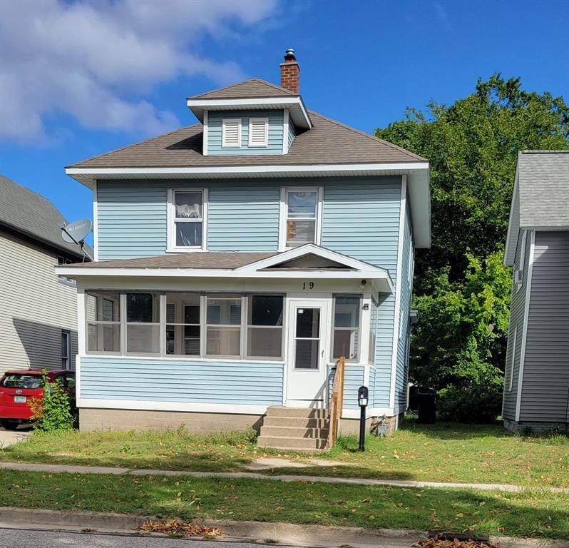 19 15th Street - Photo 1