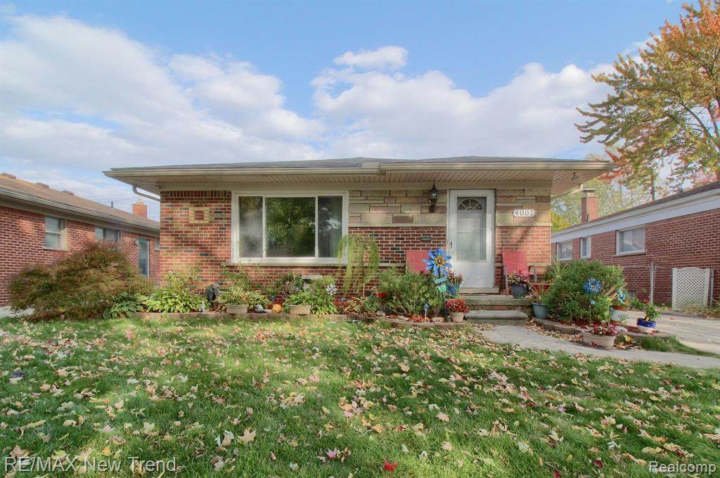 4007 Katherine Street - Photo 1