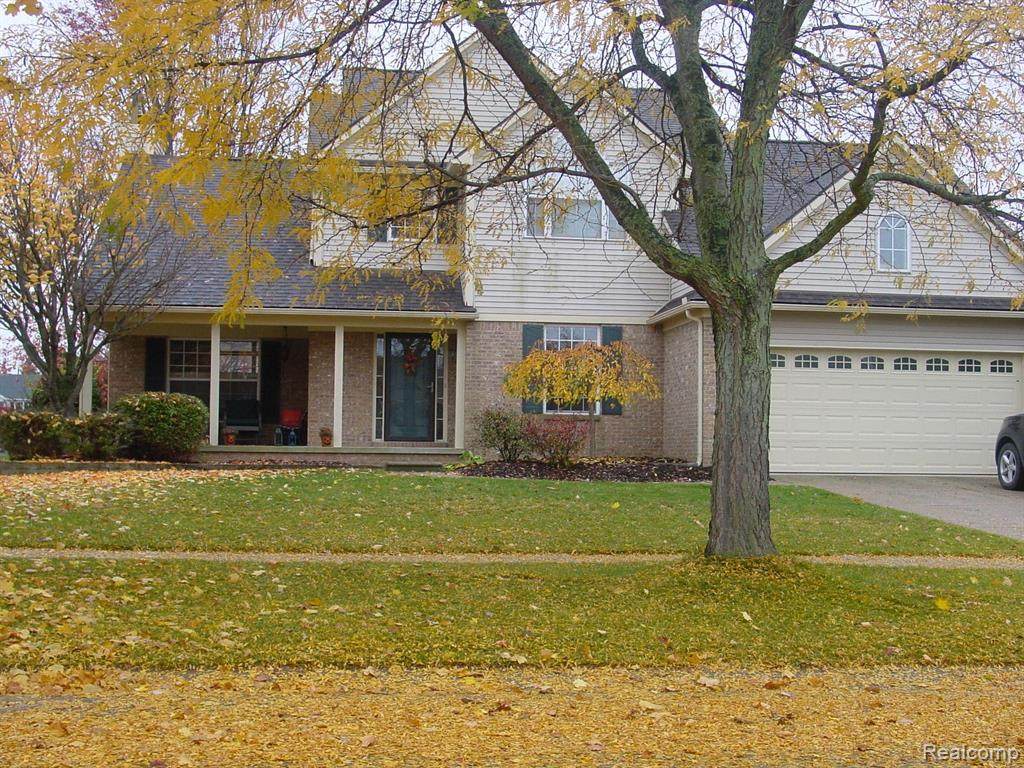 1013 Oak Cluster Drive - Photo 1